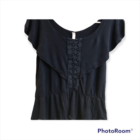 Perfect Summer Blouse - Picture 2 of 6